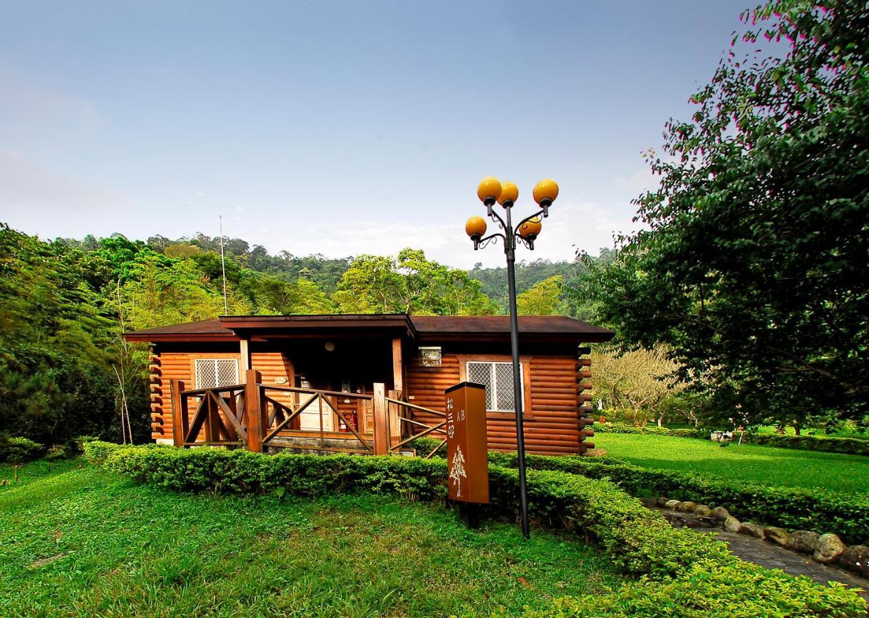 Sun Moon Lake Youth Hostel Yuchi Exterior photo