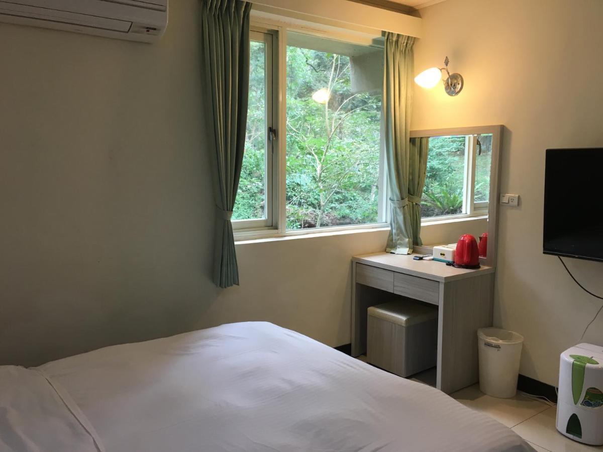 Sun Moon Lake Youth Hostel Yuchi Room photo