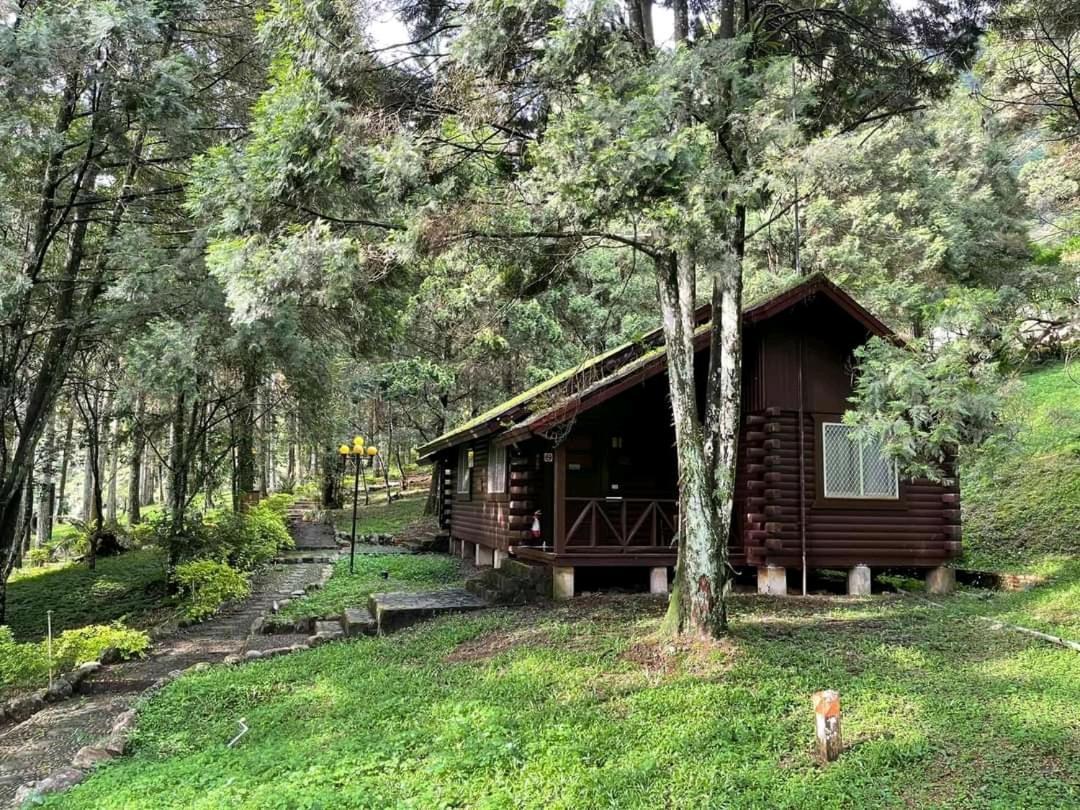 Sun Moon Lake Youth Hostel Yuchi Exterior photo